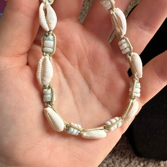 Poocha Shell Beaded Necklace - Picture 3 of 6